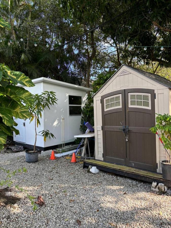 Quiet & Centrally Located House - Private Parking, Laundry And Storage For Luggage Miami Exterior photo